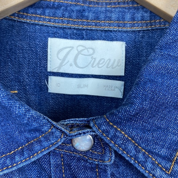 J.Crew 10 Denim Shirt Dark Rinse Pearl Snap Buttons Slim Western - Picture 4 of 14